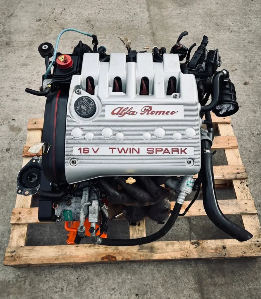Alfa Romeo Twin Spark 2.0